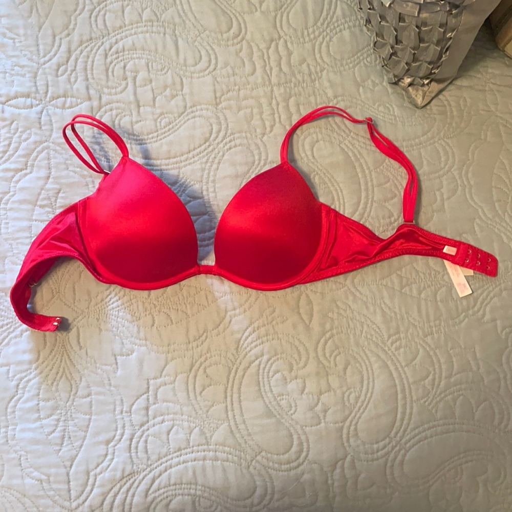Victoria’s Secret bra 34C